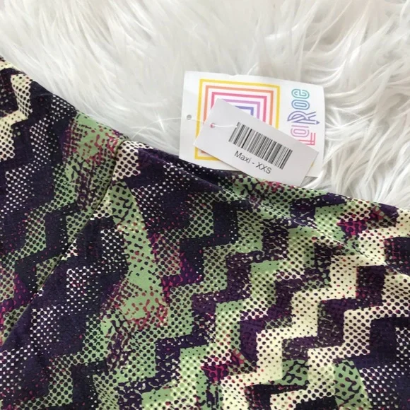 • LulaRoe • Maxi Skirt Chevron Print XXS New - Picture 2 of 4